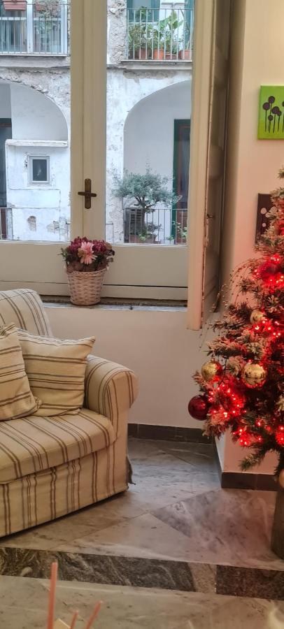 Bed and Breakfast Le Ginestre In Centro Salerno Zewnętrze zdjęcie