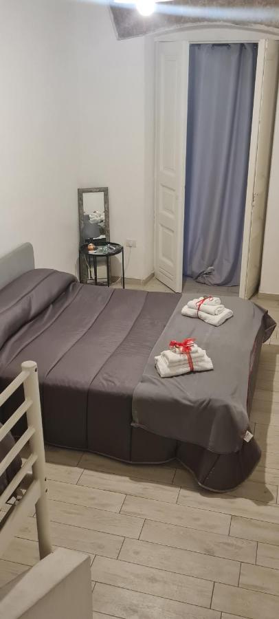 Bed and Breakfast Le Ginestre In Centro Salerno Zewnętrze zdjęcie