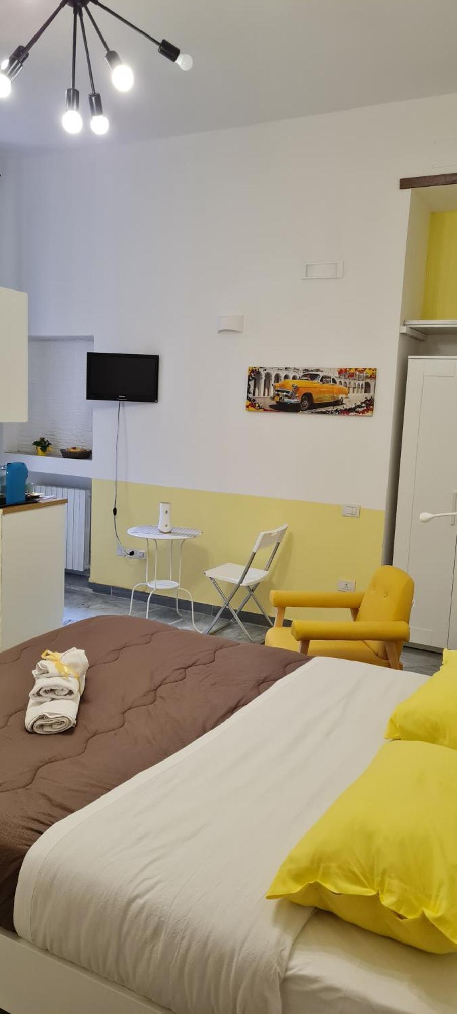 Bed and Breakfast Le Ginestre In Centro Salerno Pokój zdjęcie
